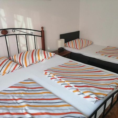 Apartman Mira Zaboric Exteriör bild