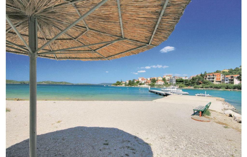 Apartman Mira Zaboric Exteriör bild